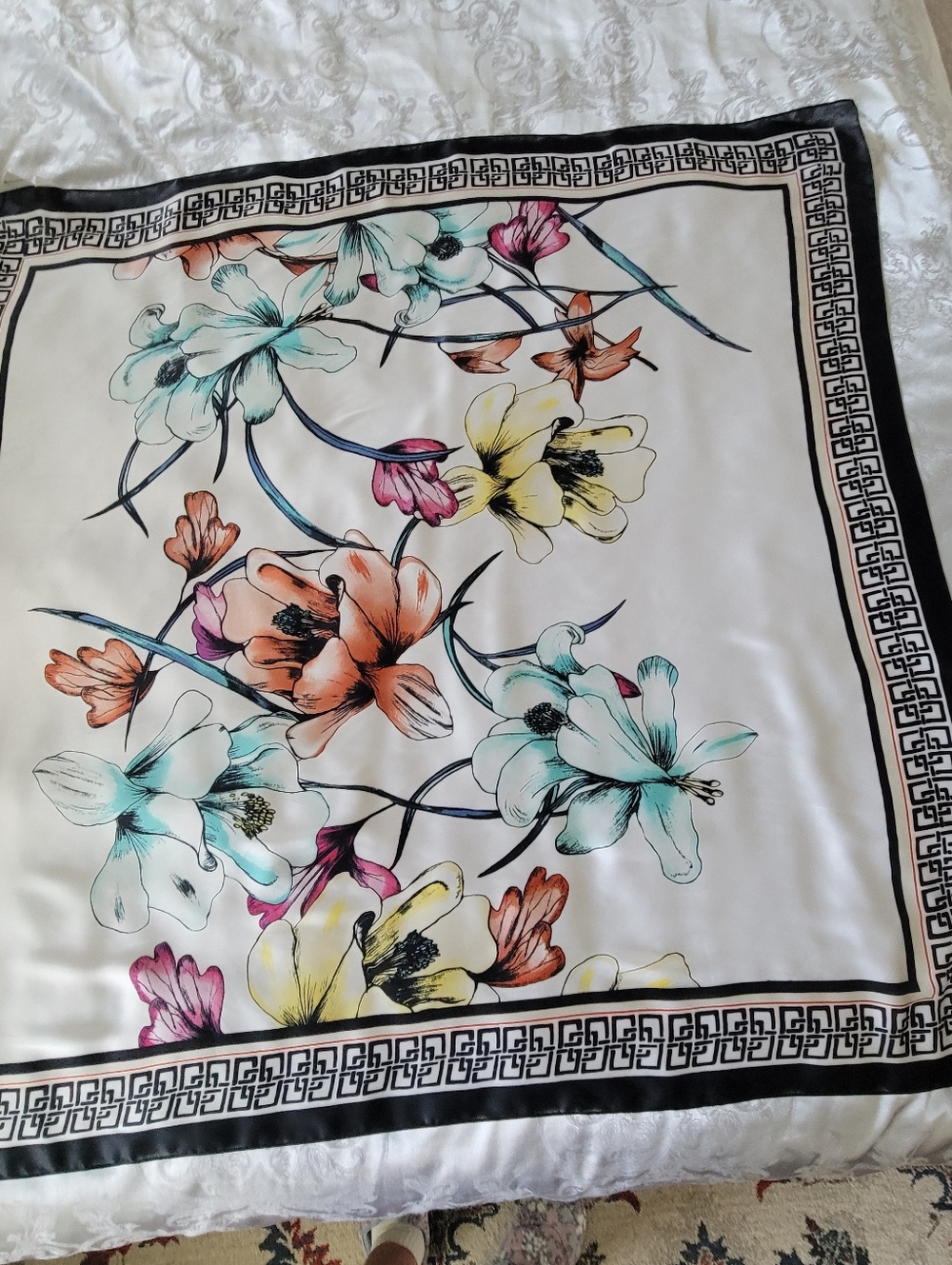 Vintage Chico's Very Large Scarf With Tag On 42"X42"